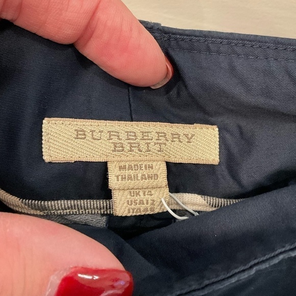 Burberry navy blue button down skirt with pockets! - Picture 4 of 9